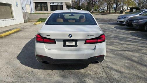 White 2022 BMW 540 i xDrive