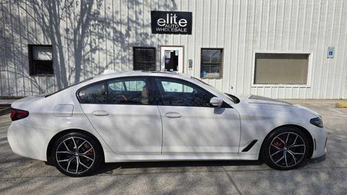 White 2022 BMW 540 i xDrive