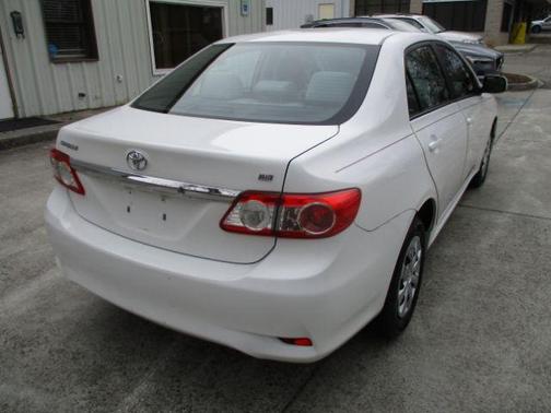2011 Toyota Corolla LE