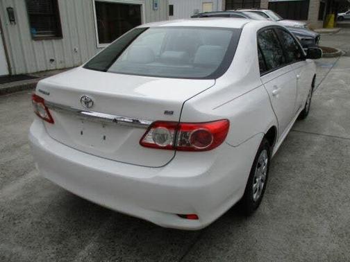2011 Toyota Corolla LE