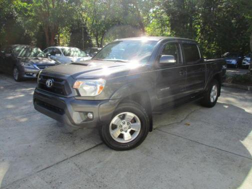 2013 Toyota Tacoma BLUETOOTH CONNECTIVITY POWERFUL ENGINE