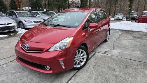 2013 Toyota Prius v Five