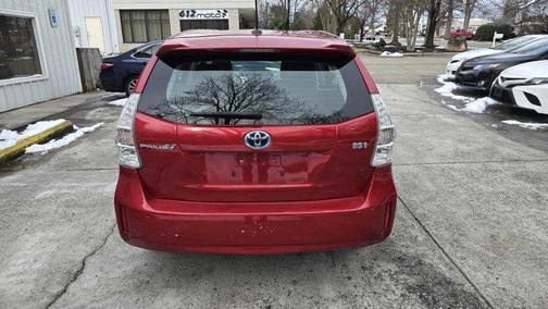 2013 Toyota Prius v Five