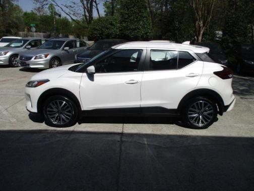 2021 Nissan Kicks SV