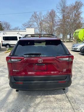2019 Toyota RAV4 LE