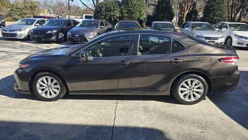 2018 Toyota Camry ONE-OWNER WITH POWERFUL