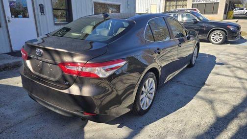 2018 Toyota Camry ONE-OWNER WITH POWERFUL