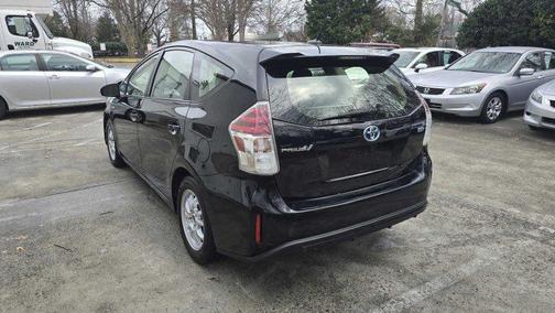 2015 Toyota Prius v Three