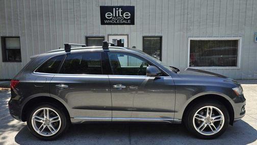 Daytona Gray Pearl Effect 2016 Audi Q5 2.0T Premium Plus