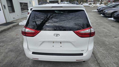 2015 Toyota Sienna LE