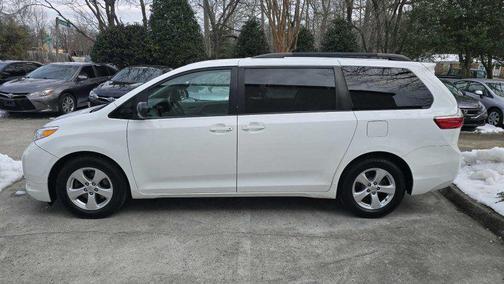 2015 Toyota Sienna LE