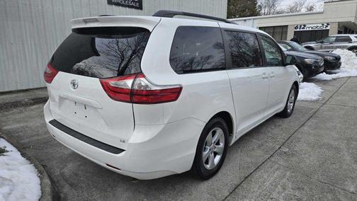 2015 Toyota Sienna LE