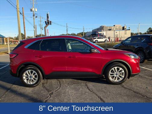 2022 Ford Escape SE