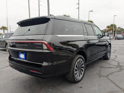 2025 Lincoln Navigator Black Label