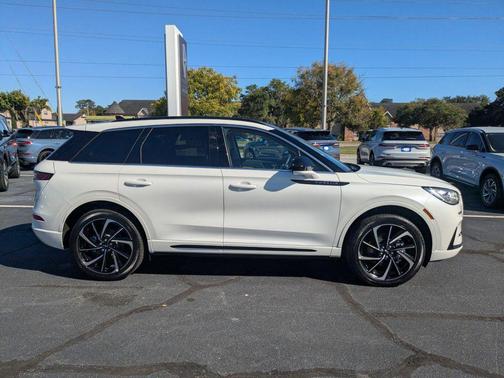 2025 Lincoln Corsair Grand Touring