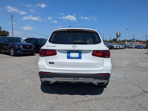 Polar White 2022 Mercedes-Benz GLC 300 Base