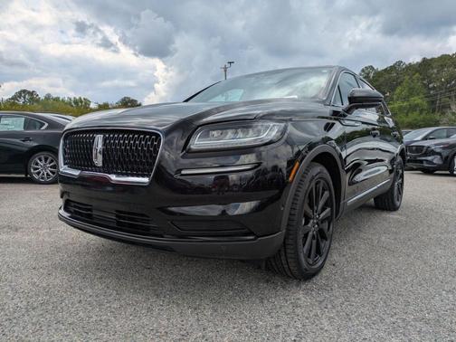 Infinite Black Metallic 2023 Lincoln Nautilus Reserve