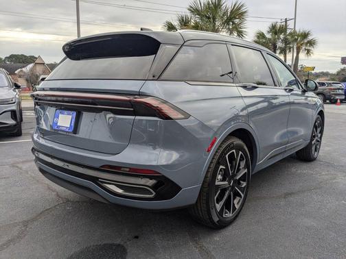 2025 Lincoln Nautilus Reserve