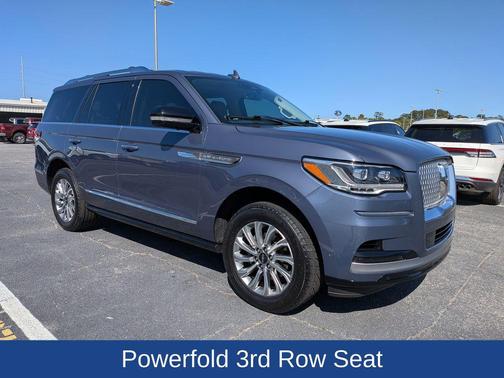 Ocean Drive Blue Metallic Tinted Clearcoat 2022 Lincoln Navigator Standard