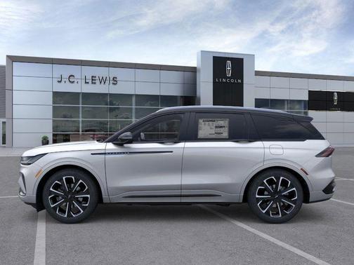 2025 Lincoln Nautilus Reserve