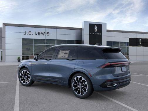 2025 Lincoln Nautilus Reserve