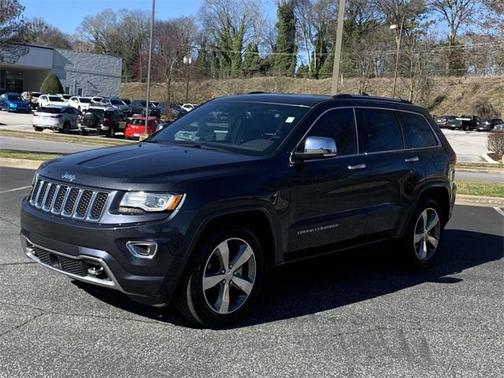 Photo 3 of 35 of 2016 Jeep Grand Cherokee Overland