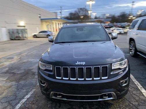 Photo 4 of 18 of 2016 Jeep Grand Cherokee Overland
