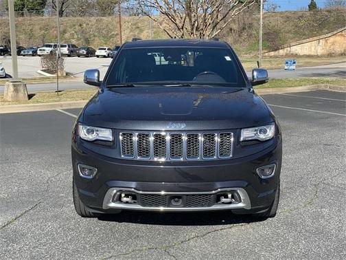 Photo 2 of 35 of 2016 Jeep Grand Cherokee Overland