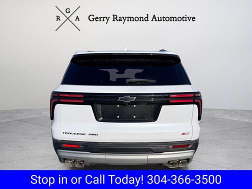 Polar White Tricoat 2026 Chevrolet Traverse AWD Z71