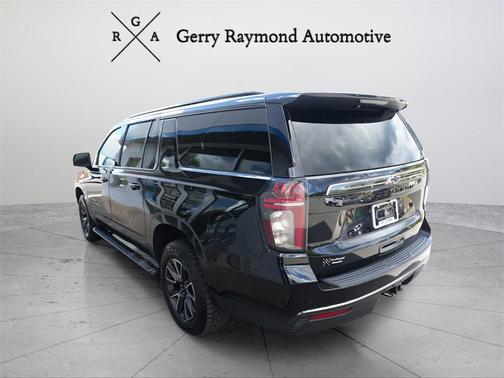 2022 Chevrolet Suburban 4WD Z71