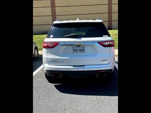 Iridescent Pearl Tricoat 2019 Chevrolet Traverse High Country