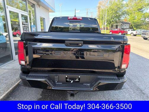Black 2026 Chevrolet Colorado LT