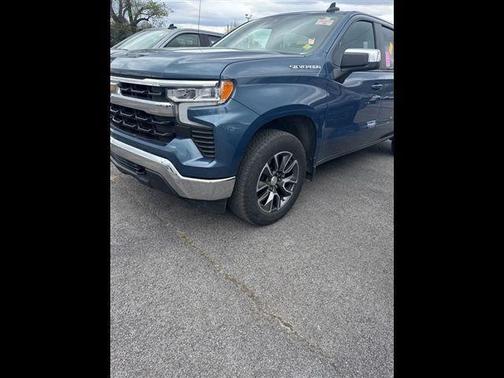 Lakeshore Blue Metallic 2024 Chevrolet Silverado 1500 LT