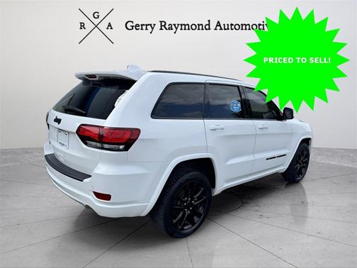 2022 Jeep Grand Cherokee Laredo