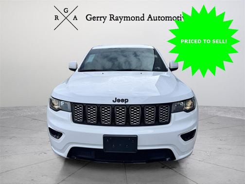 2022 Jeep Grand Cherokee Laredo