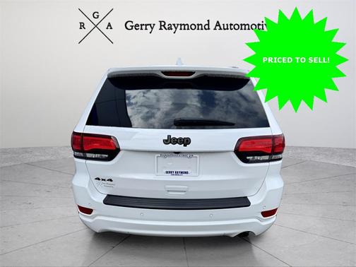 2022 Jeep Grand Cherokee Laredo