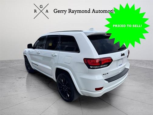 2022 Jeep Grand Cherokee Laredo