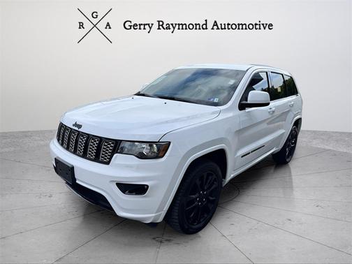 2022 Jeep Grand Cherokee Laredo
