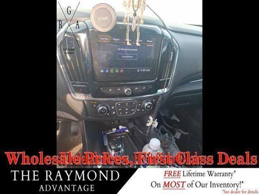 Mosaic Black Metallic 2020 Chevrolet Traverse Premier
