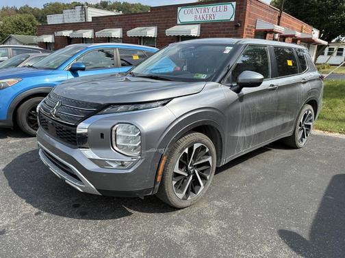 2022 Mitsubishi Outlander 