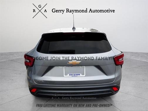 2025 Chevrolet Trax LS