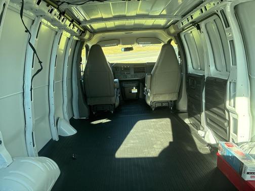 2025 Chevrolet Express 3500 RWD 3500 Regular Wheelbase WT