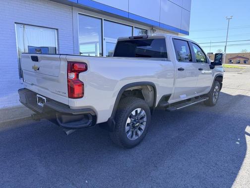 2026 Chevrolet Silverado 2500 Custom