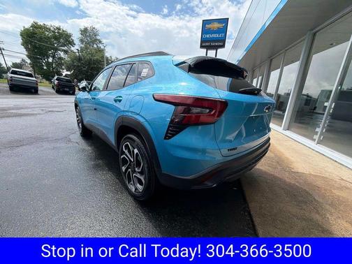Marina Blue Metallic 2026 Chevrolet Trax FWD 2RS