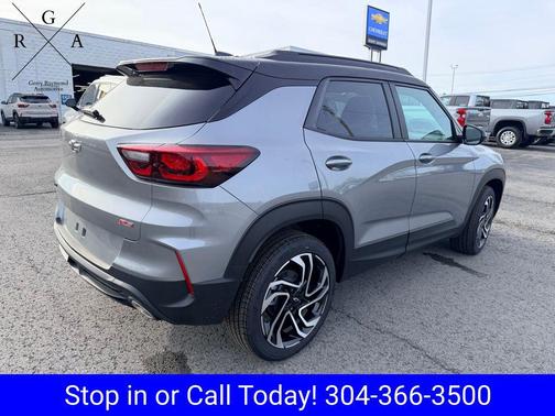 Sterling Gray Metallic 2026 Chevrolet Trailblazer RS