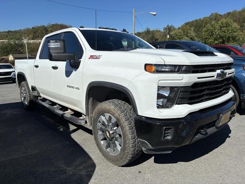 2025 Chevrolet Silverado 2500 Custom