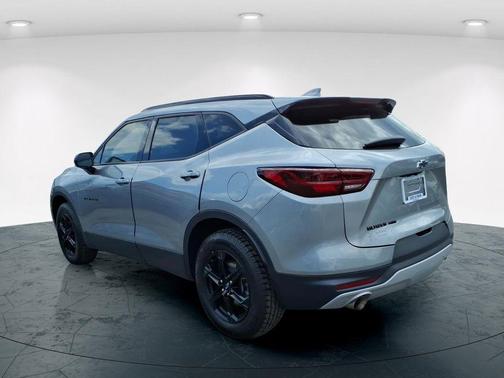 Sterling Gray Metallic 2023 Chevrolet Blazer 2LT