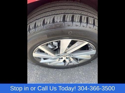 Radiant Red Tintcoat 2024 Chevrolet Equinox Premier w/1LZ