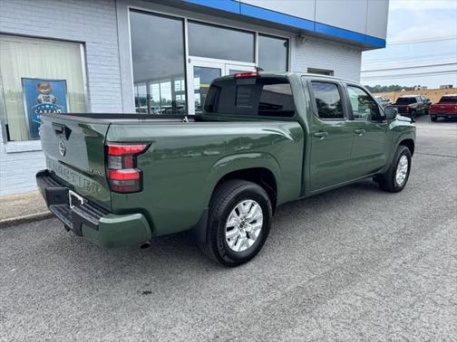 2024 Nissan Frontier SV