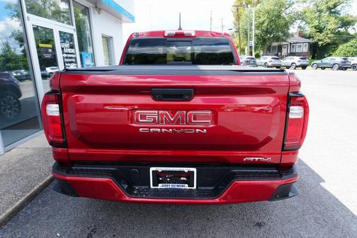 2024 GMC Canyon AT4
